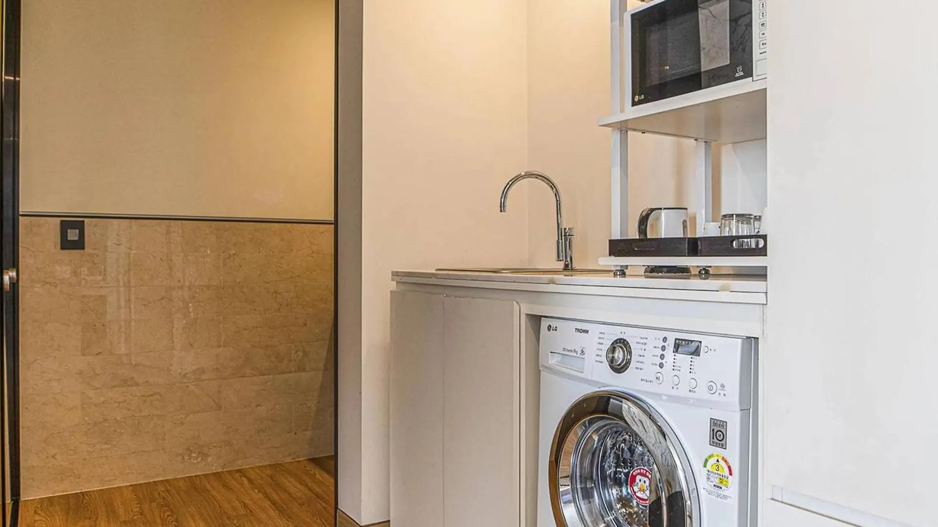 Hotel Circle Yonghyeon Incheon 0*,